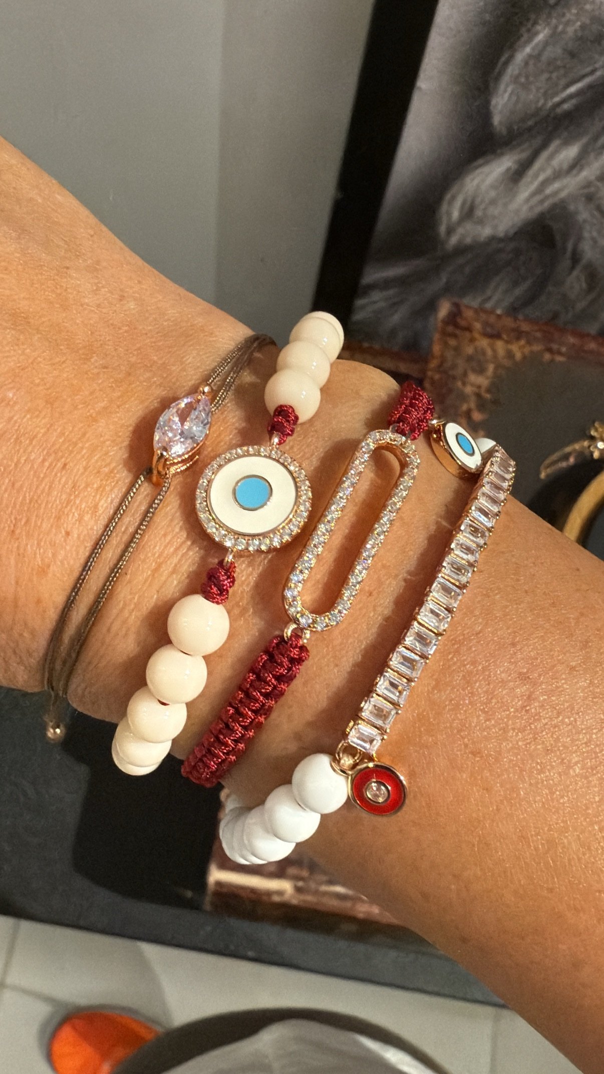 צמיד חרוזים ניוד עם עין עגולה – תמונה 2