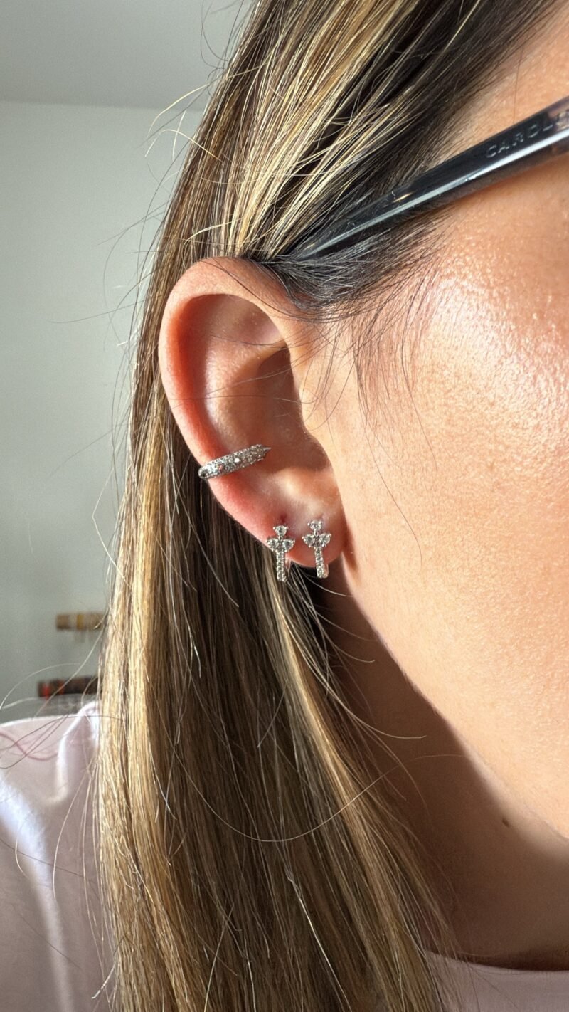 ⁦עגיל הליקס שפיצים נתלה⁩ – תמונה ⁦5⁩