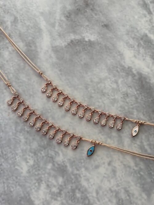 Alternative view of שרשרת חוט עם טיפות נופלות ועין