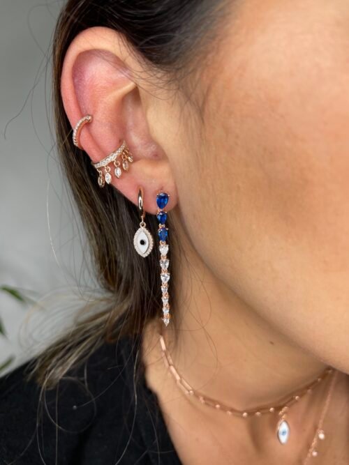 Alternative view of עגיל בודד ארוך טיפות זרקונים כחולים ושקופים