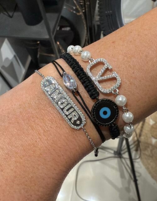 Alternative view of צמיד חוט שחור רקום עם עין טורקיז