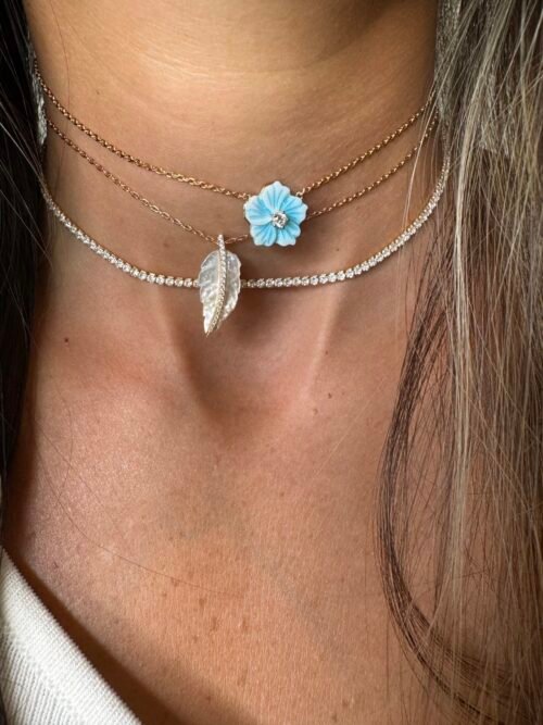 Alternative view of שרשרת פרח פנינה תכלת