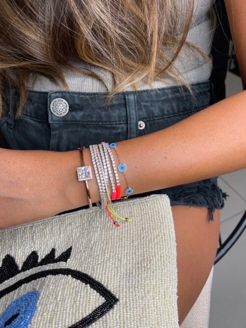 Alternative view of צמיד קשיח ריבוע שקוף