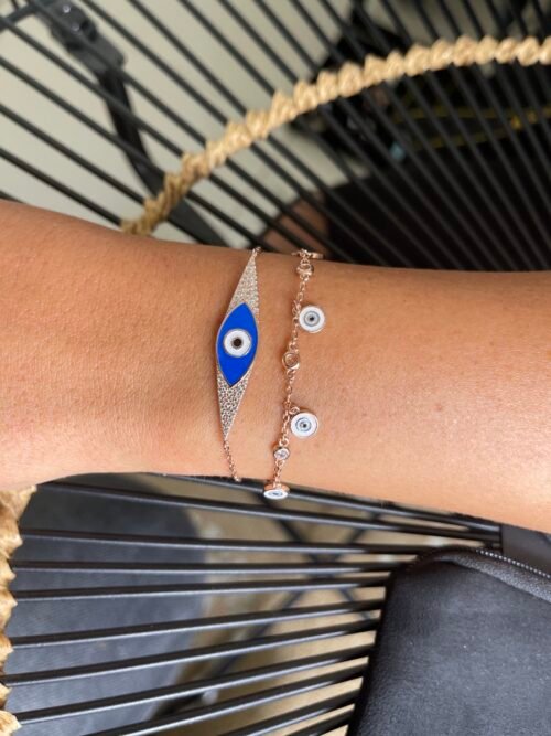 Alternative view of צמיד פלטה בשילוב עין כחולה