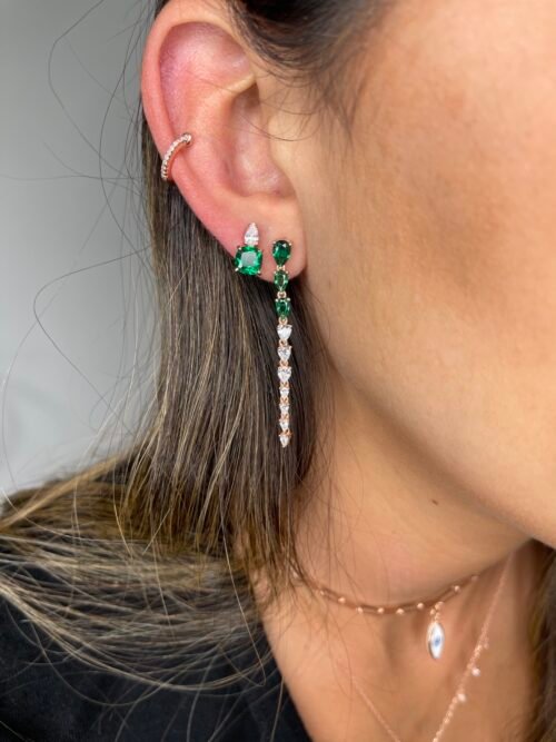 Alternative view of עגיל בודד ארוך טיפות זרקונים ירוקים ושקופים