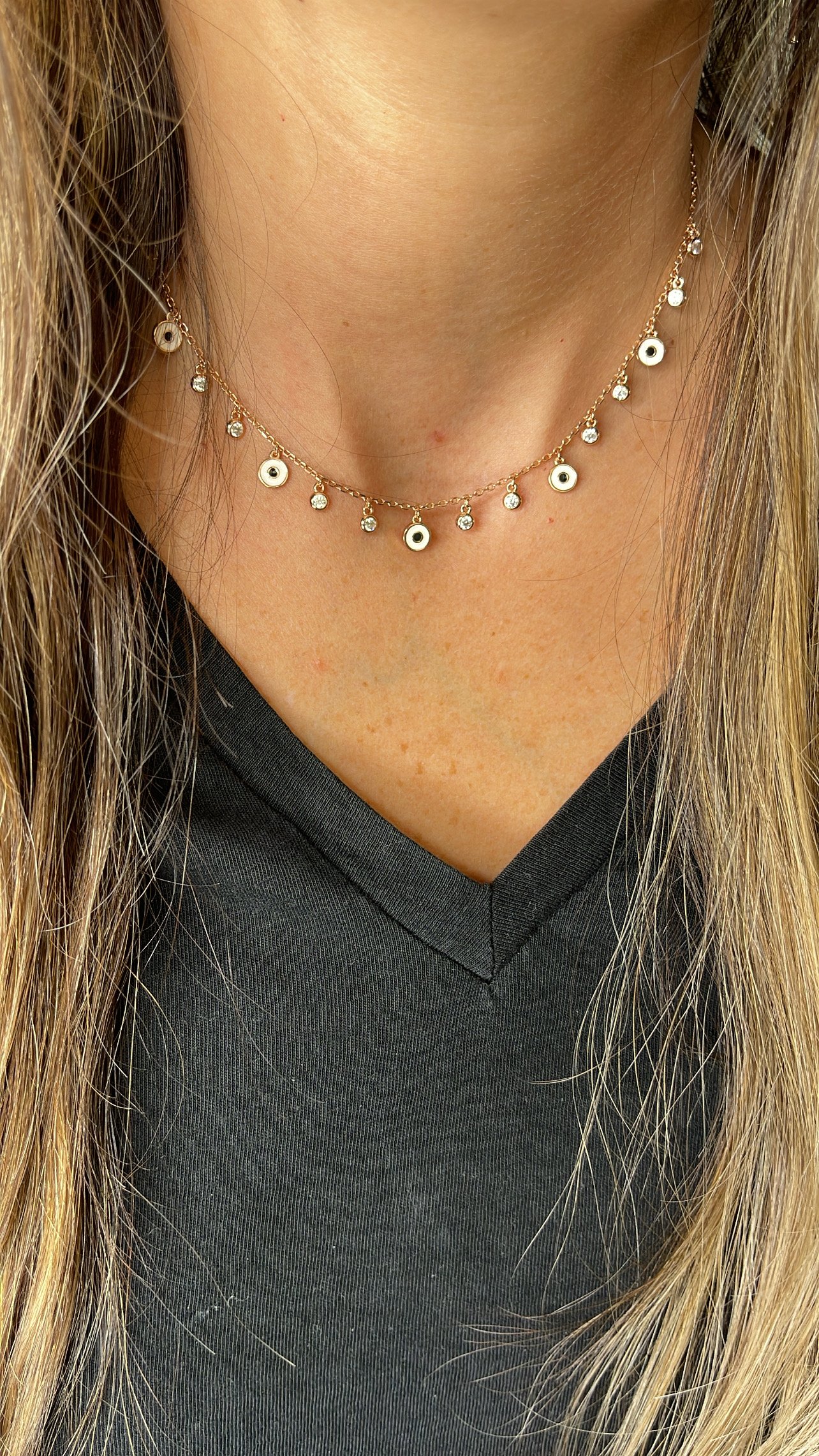 שרשרת עיניים לבנות וזרקונים נופלים – תמונה 3