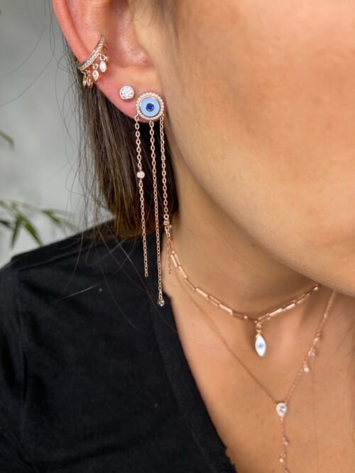 Alternative view of עגיל בודד עין תכלת ושרשראות נופלות