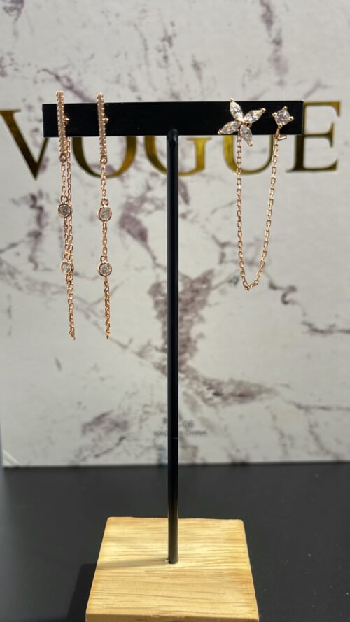 Alternative view of עגילי פס עם שרשרת וזרקונים