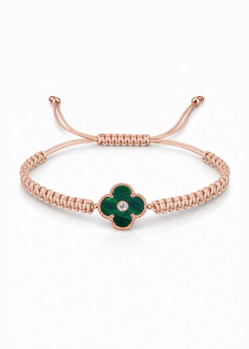 צמיד חוט טבעי עם תלתן ירוק מלכית