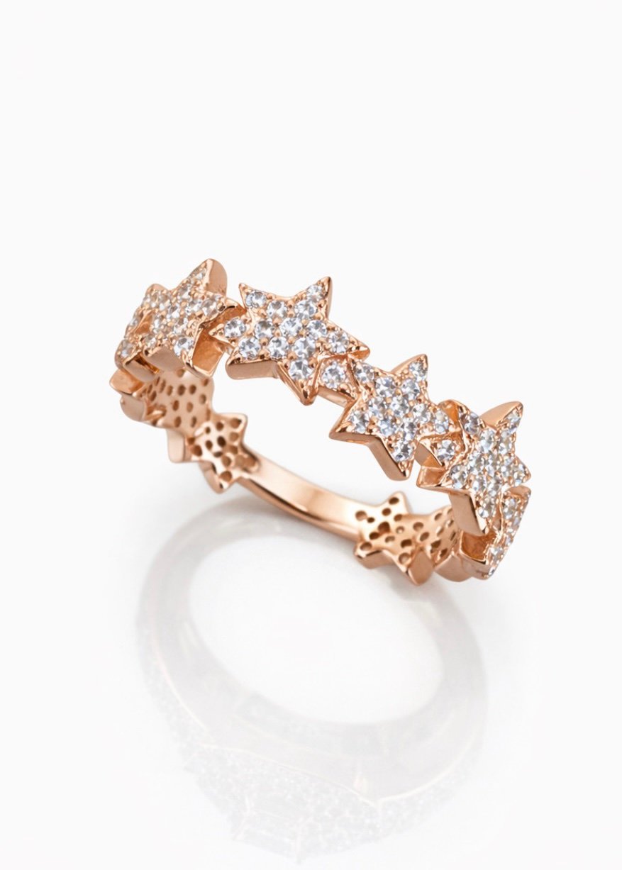 טבעת כוכבים משובצים