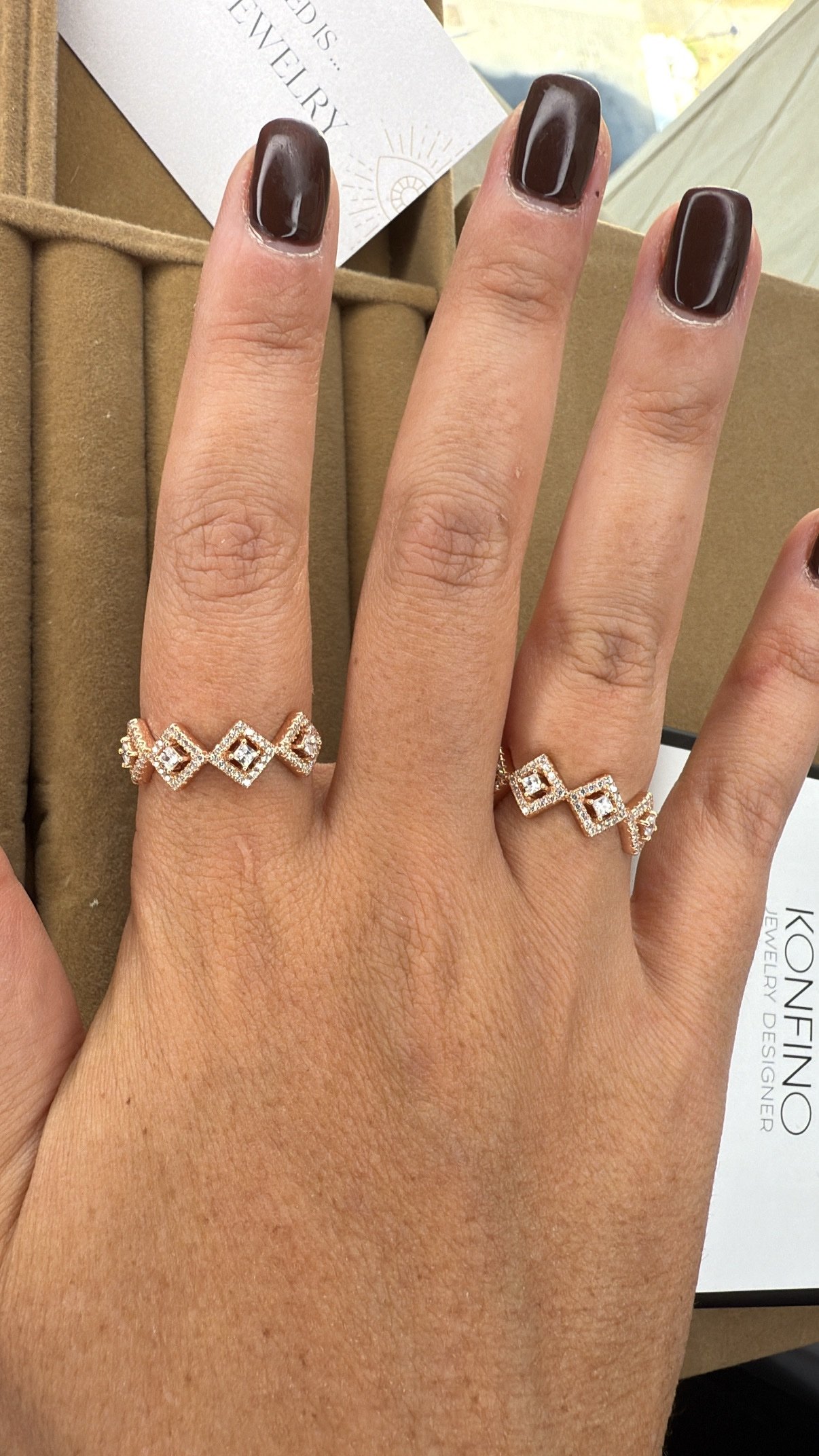 טבעת מעוינים משובצת – תמונה 3