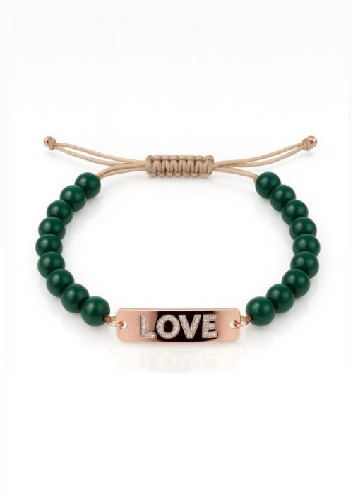 צמיד חרוזים ירוק כהה עם פלטה LOVE