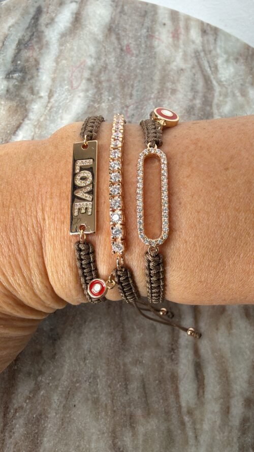 Alternative view of צמיד חוט חום רקום עם פלטה LOVE