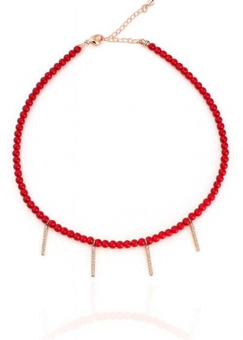 שרשרת חרוזים אדומים עם עמודים משובצים