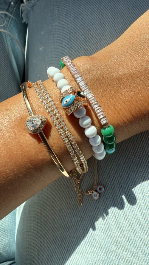 Alternative view of צמיד חרוזים שילוב ירוק וטורקיז עם טניס בגטים ועין נופלת