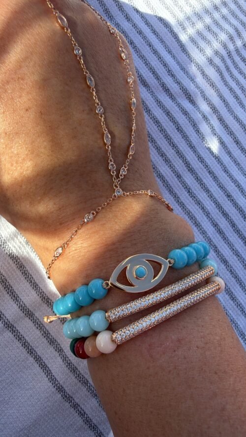 Alternative view of צמיד חרוזים כחולים עם עין טורקיז