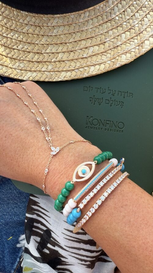 Alternative view of צמיד חרוזים ירוקים עם עין טורקיז