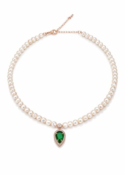 שרשרת פנינים עם טיפה ירוקה