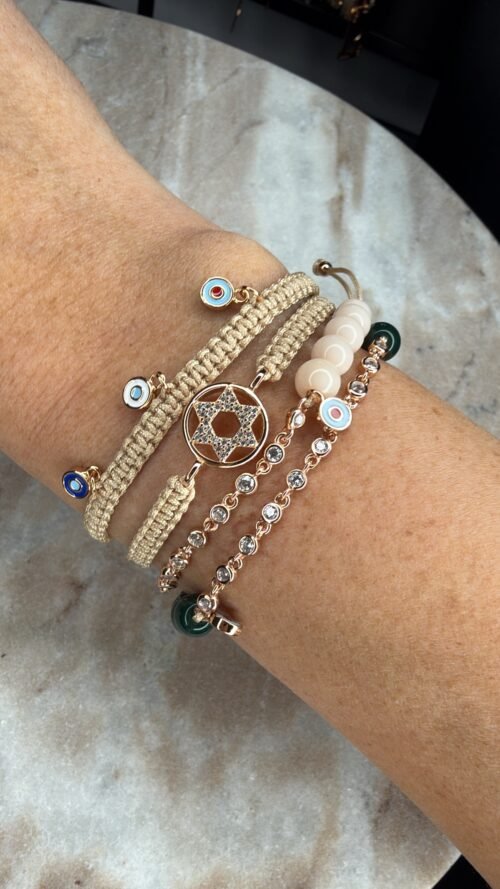 Alternative view of צמיד חוט טבעי רקום עם עיניים צבעוניות